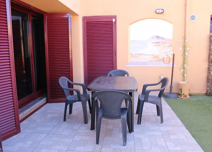 Tatil Evi Bejeque & Barbecue La Oliva